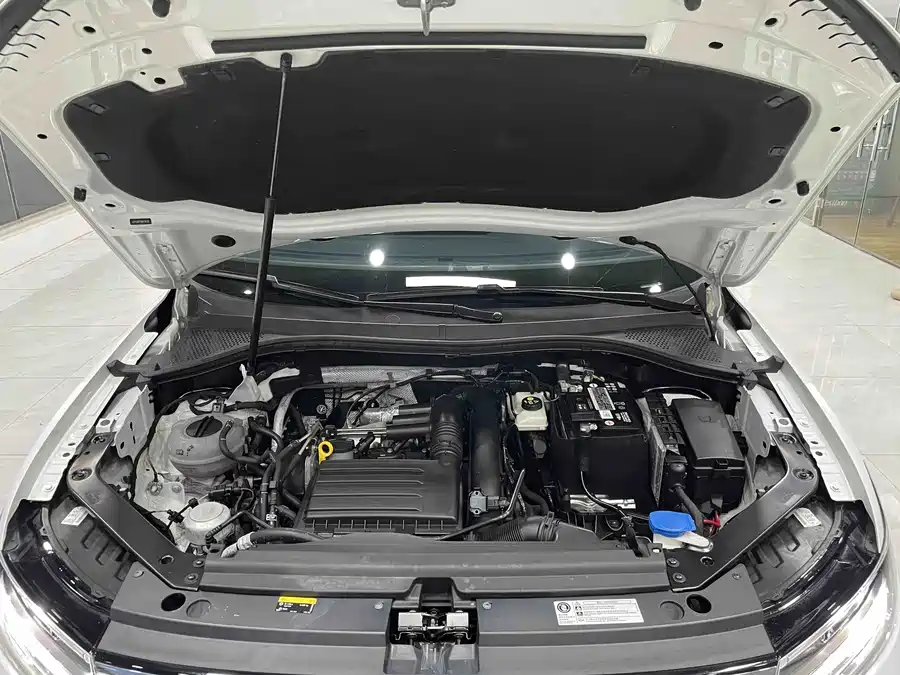 900x675_0_q87_c42_autohomecar__ChxpV2pa7IOAFOBvAAZwv5escdU489.jpg.webp