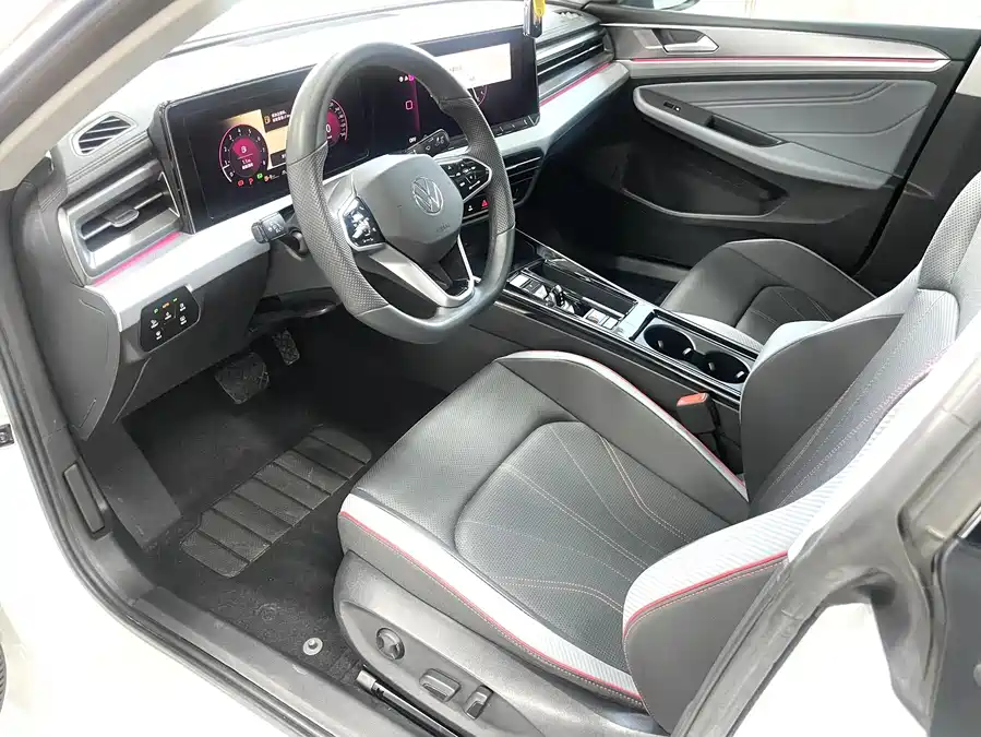 900x675_0_q87_c42_autohomecar__ChxpVWnshp-AZXTeAATUihA5tAk967.jpg.webp