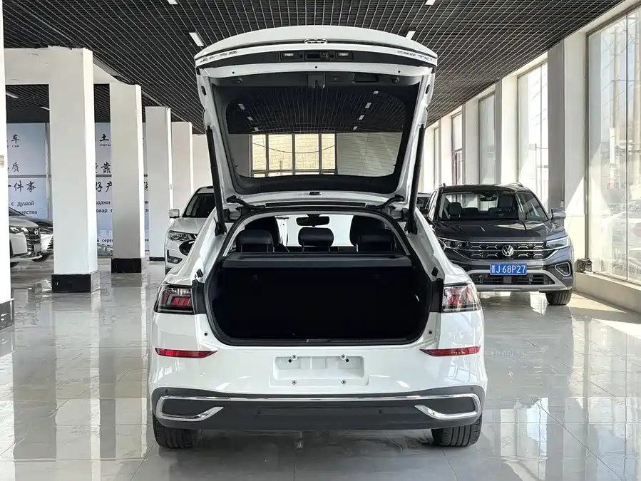 900x675_0_q87_c42_autohomecar__ChxpVmnshqGAHW2nAAVXgi2nptA202.jpg.webp