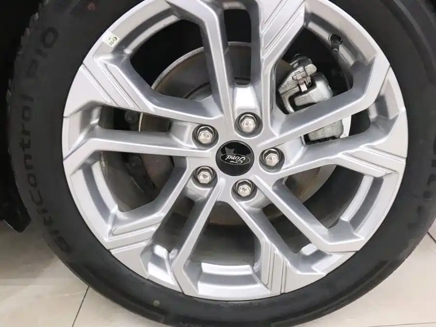 900x675_0_q87_c42_autohomecar__ChxpVmqCer6ANVBVAAGTmouAhNc192.jpg.webp