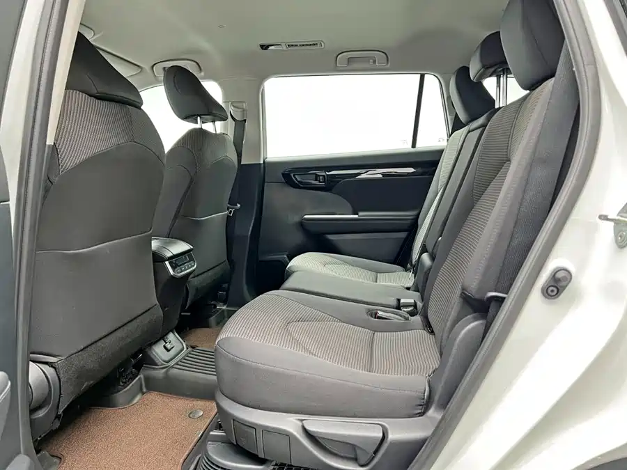 900x675_0_q87_c42_autohomecar__ChtpWGqSOEuAbM3TAAIE5Bior5U218.jpg.webp