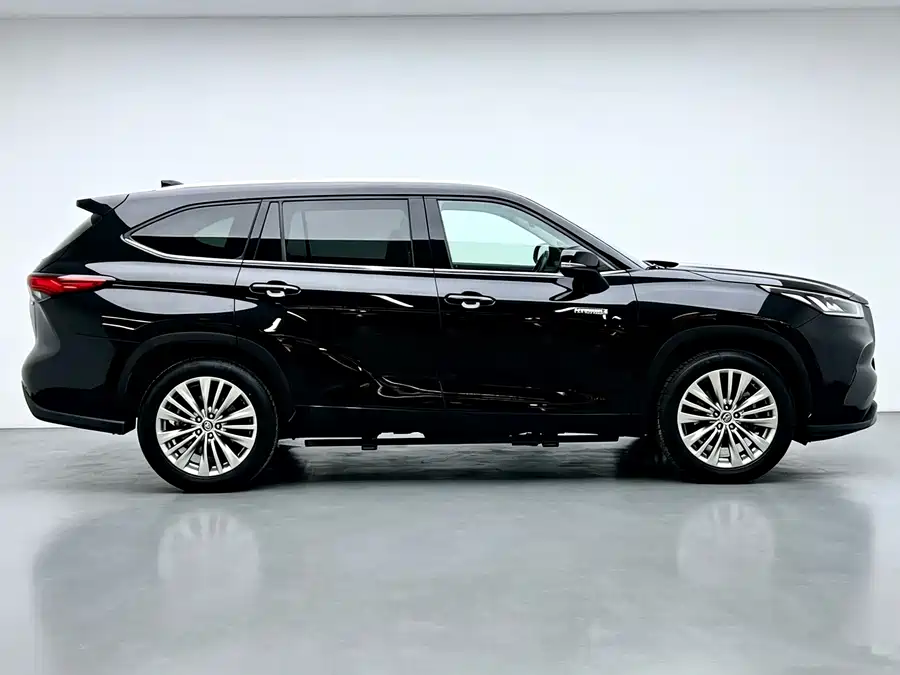 900x675_0_q87_c42_autohomecar__ChxpV2qzL5-AR7SEAAYlzbJQ3Oc182.jpg.webp