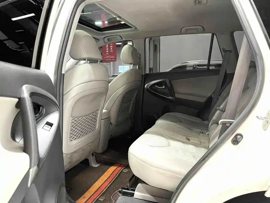 900x675_0_q87_c42_autohomecar__ChxpVmpquXWANRM3AAWTSRz9uWU594.jpg.webp