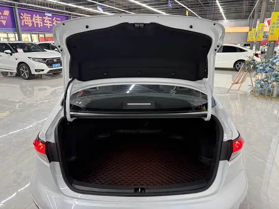 900x675_0_q87_c42_autohomecar__ChtpWGp5OoaARwbfAAhpry9Zfy8393.jpg.webp
