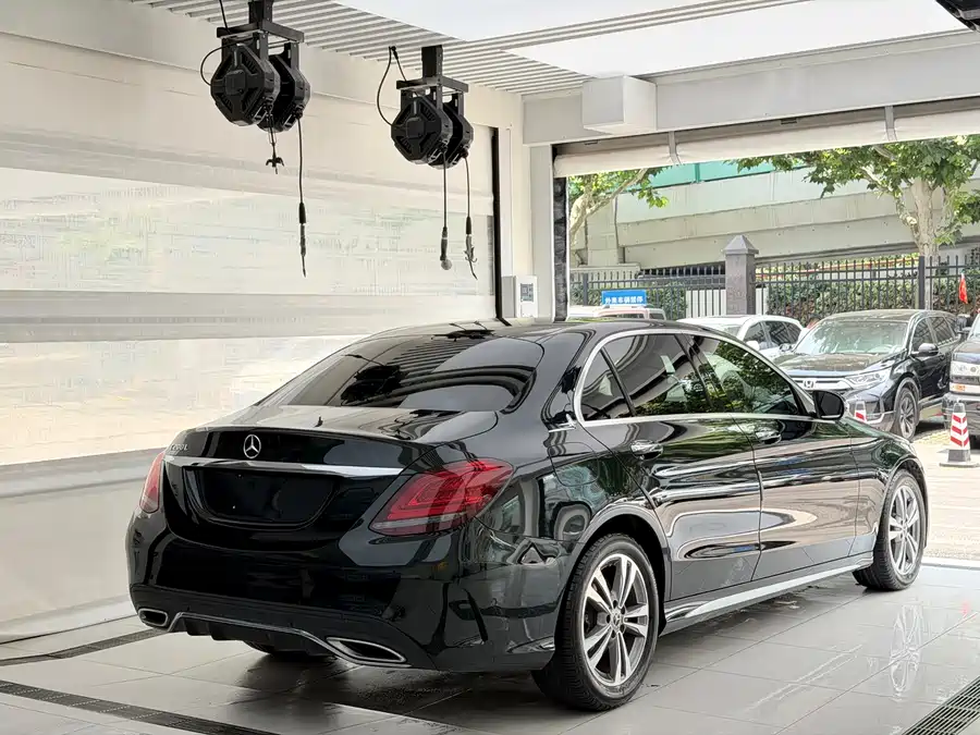 900x675_0_q87_c42_autohomecar__ChxpVmrMTq6AHdY6AAp_LF3_6pY706.jpg.webp