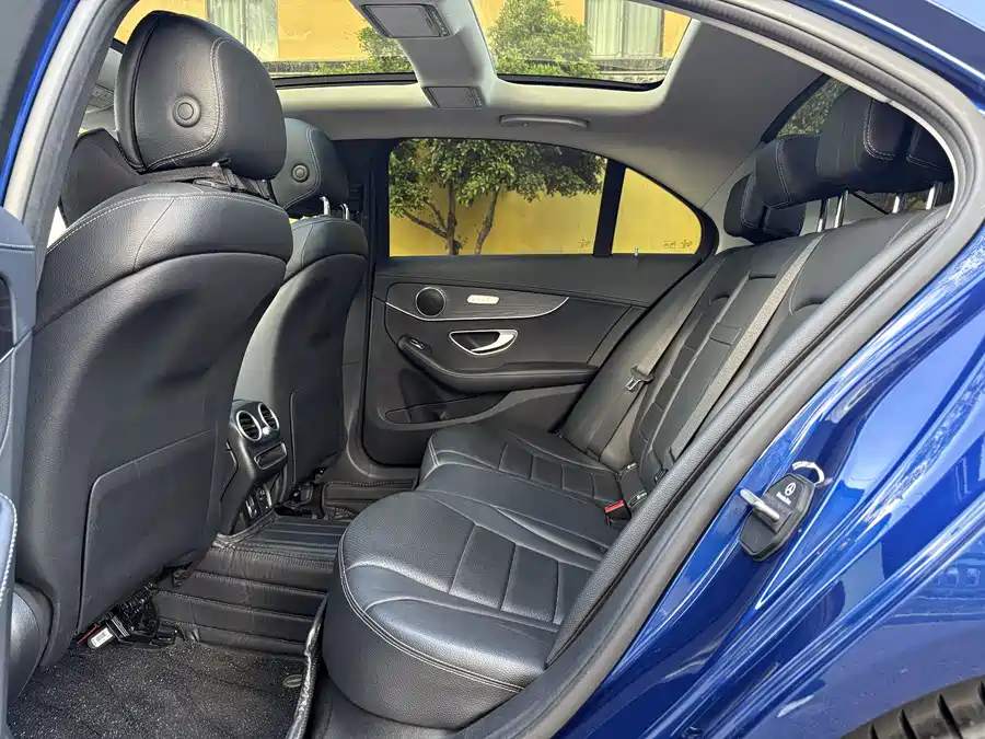 900x675_0_q87_c42_autohomecar__ChtpWGnXaj2AJReAAAhNe0P9k7Y415.jpg.webp