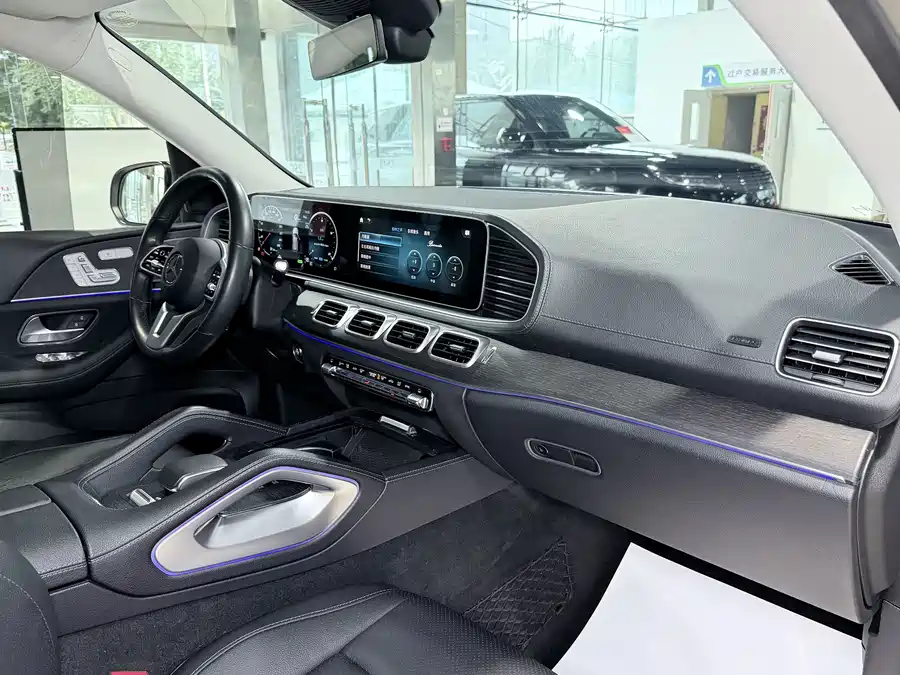 900x675_0_q87_c42_autohomecar__ChxpVmp8R0OANNFZAAhW34e15AU186.jpg.webp