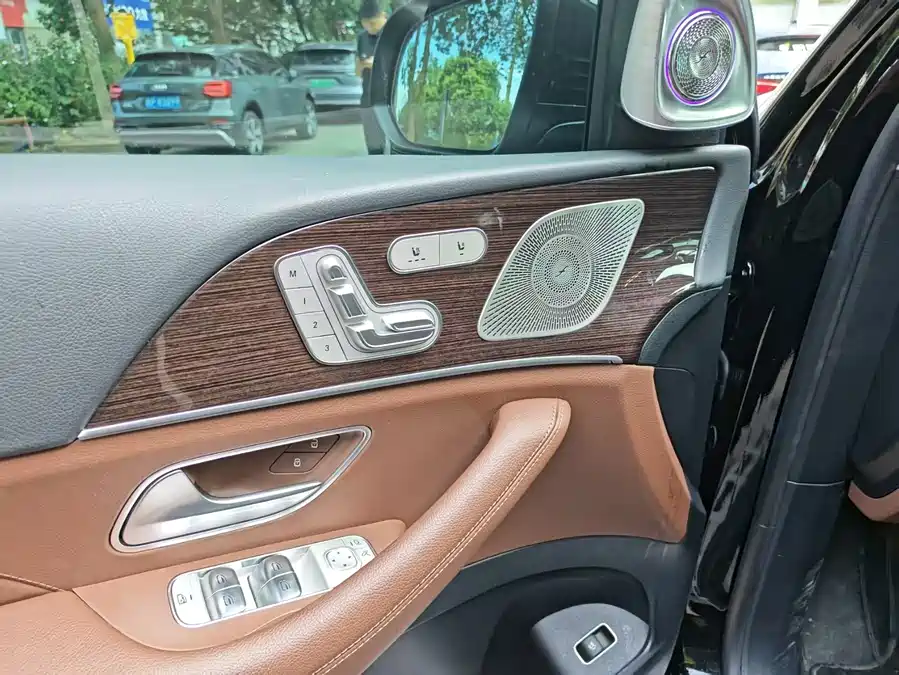 900x675_0_q87_c42_autohomecar__ChxpV2qqpuiAOwxhAAT7onjBlwI725.jpg.webp